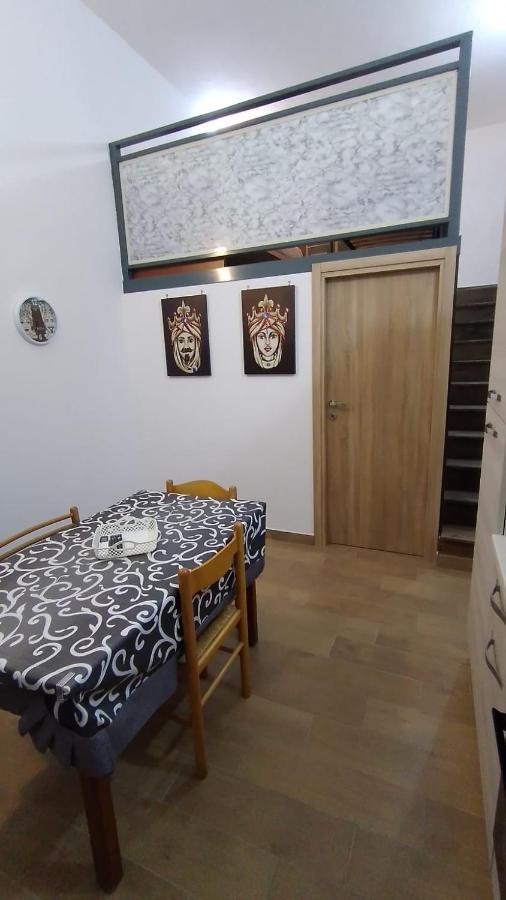 Casa Vacanze Da Peppe Palermo Exterior foto